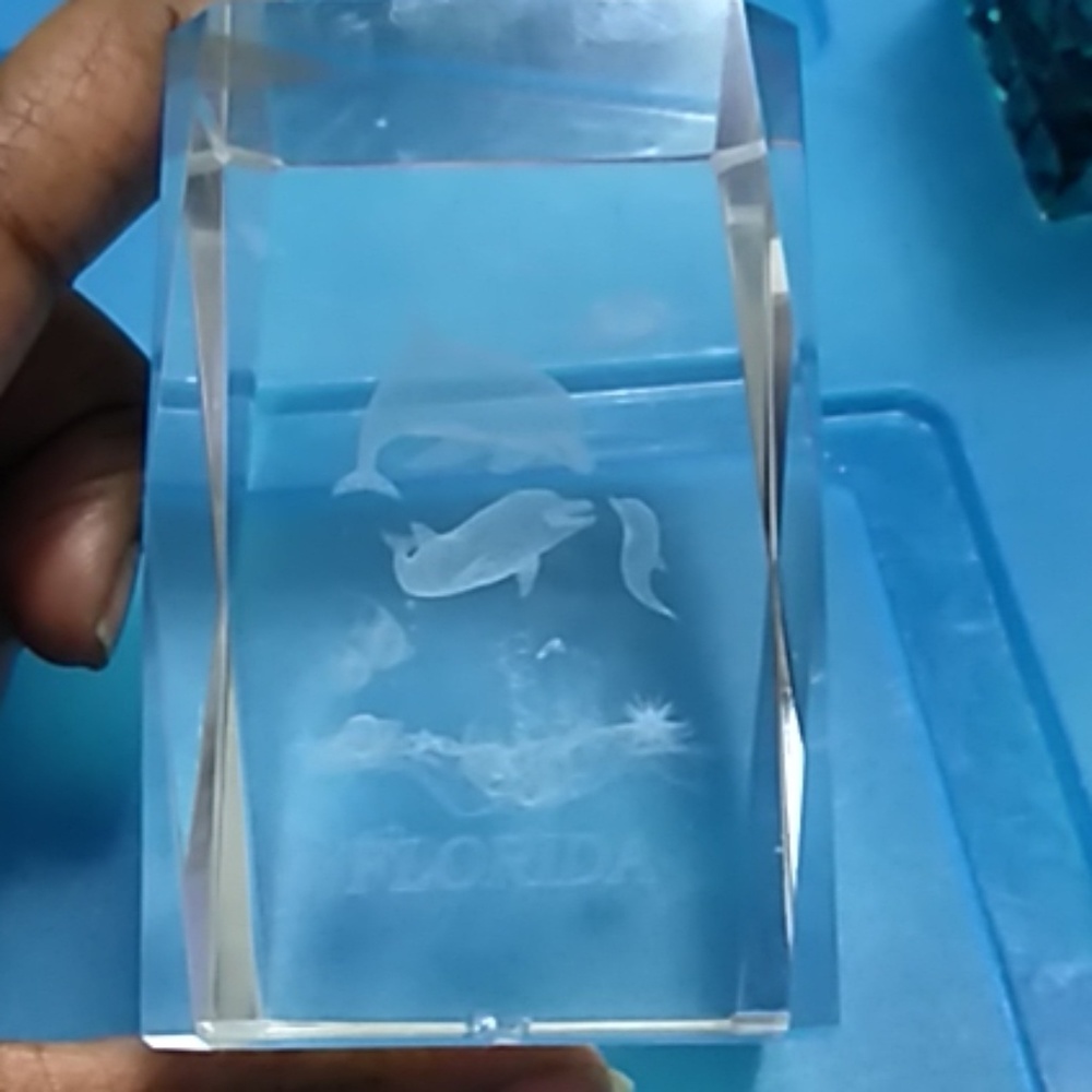 Paper weight - Picture 3 of 6